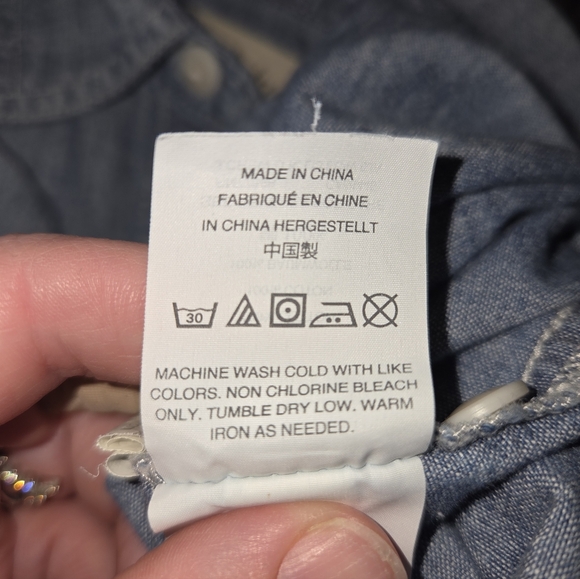 Women's Madewell 100% Cotton Light Blue Denim Shirt Size Small - Picture 7 of 10